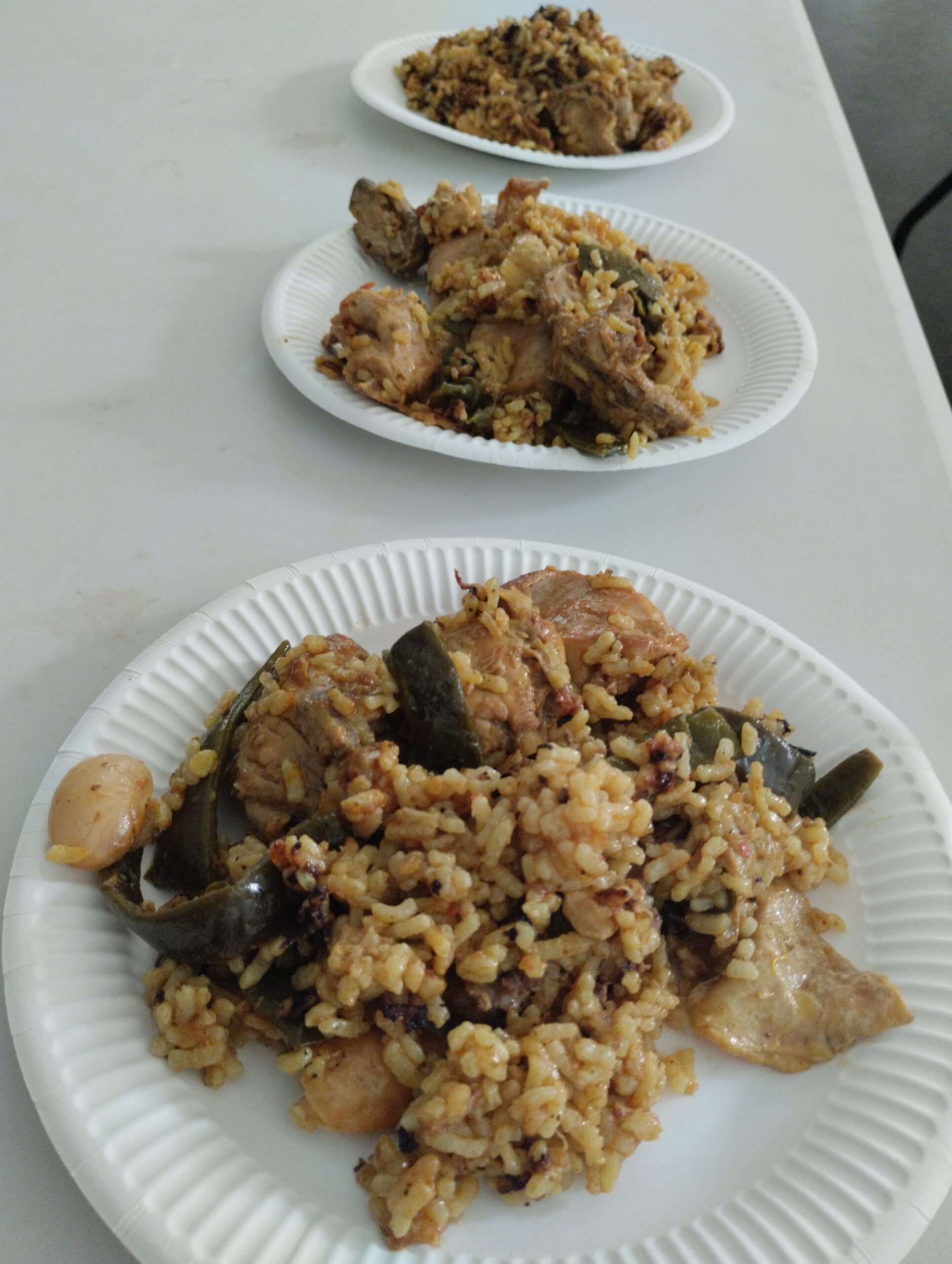 Platos de paella valenciana (Valentziarrak)